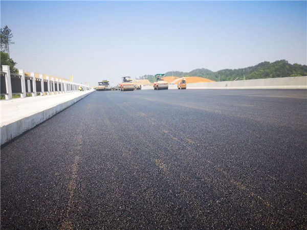 景德镇机场至高铁站道路建设